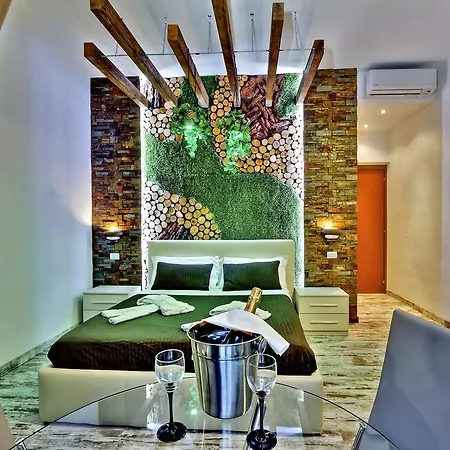Paradise Roma